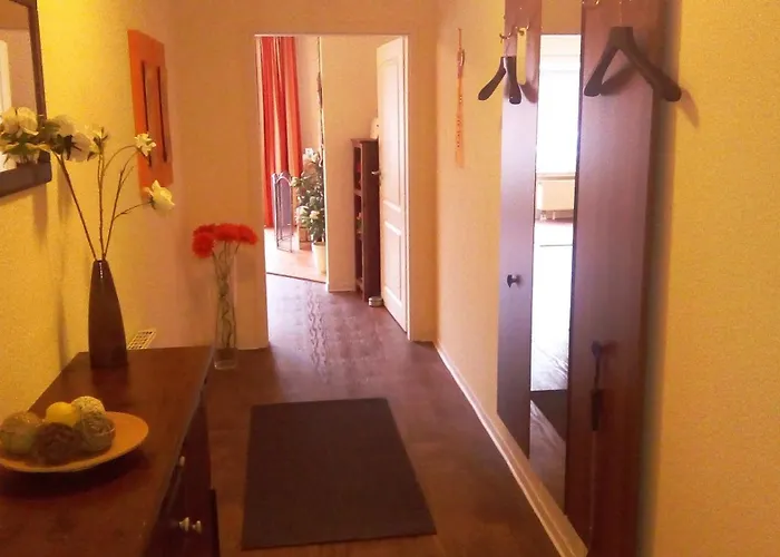 Klein Apartment *
